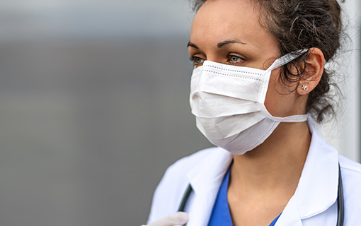 Arbeitsrechtliche Fragen zur Corona Pandemie für Ärztinnen und Ärzte